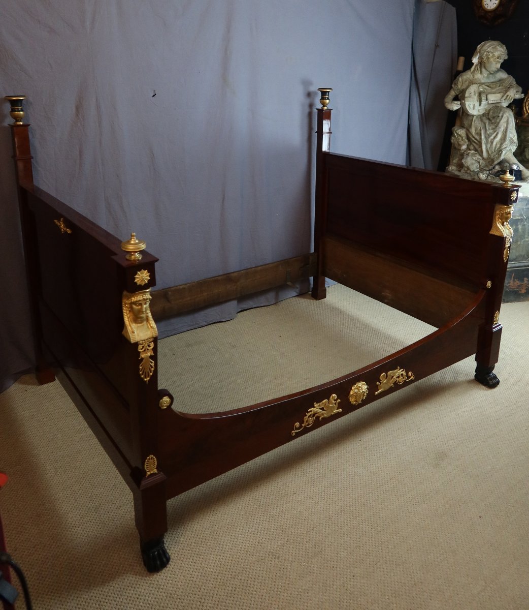 Empire-style Bed-photo-6