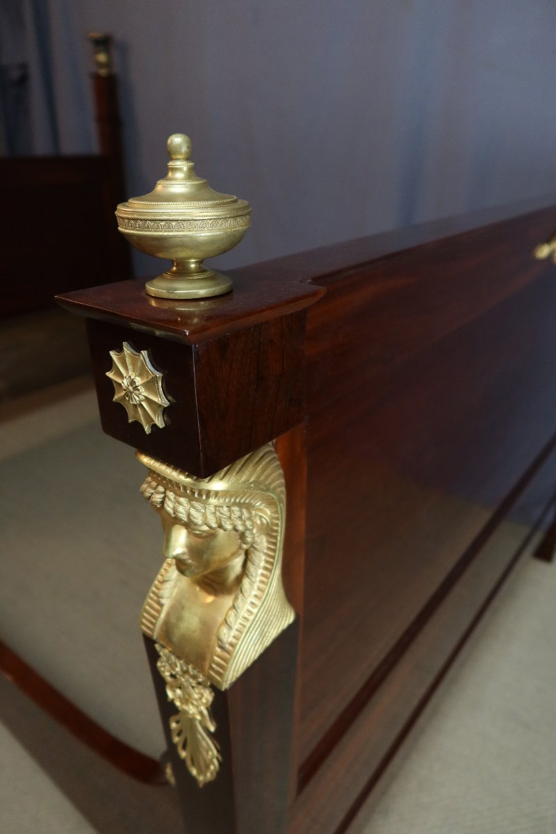 Empire-style Bed-photo-8