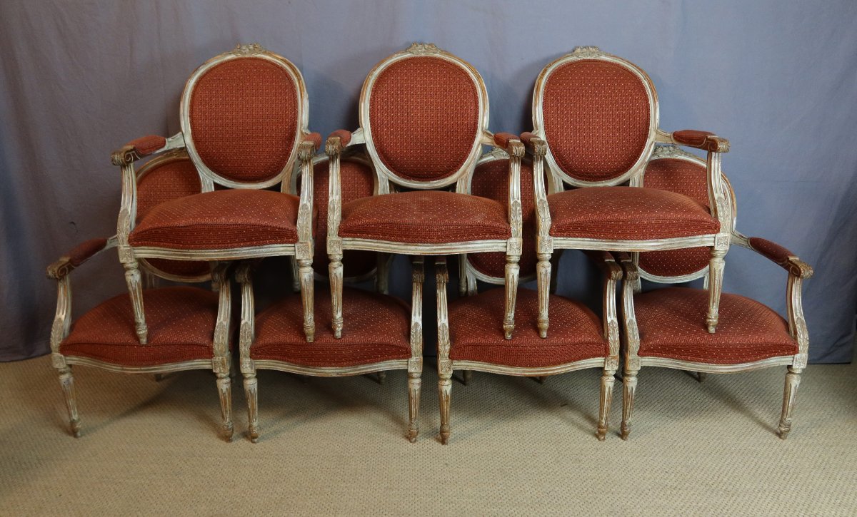 série de 7 fauteuils Louis XVI 