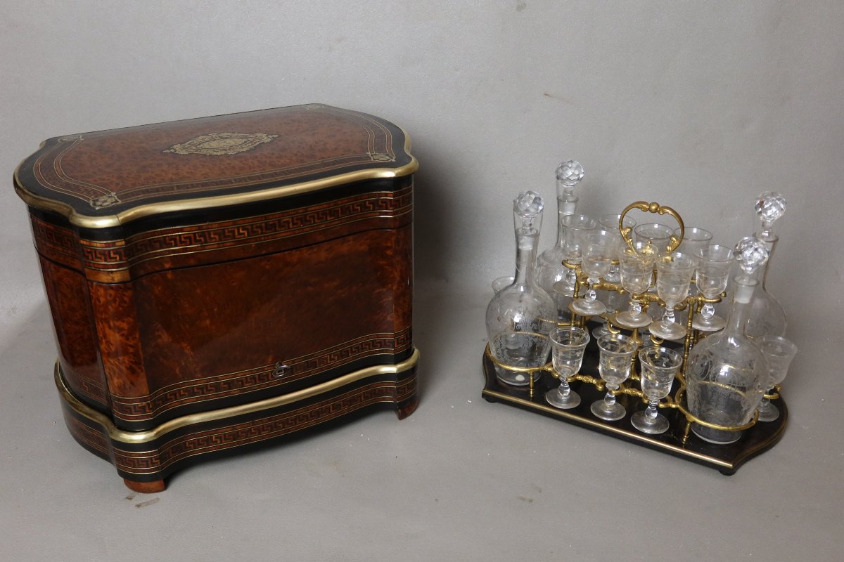 Tahan Liquor Cabinet In Paris