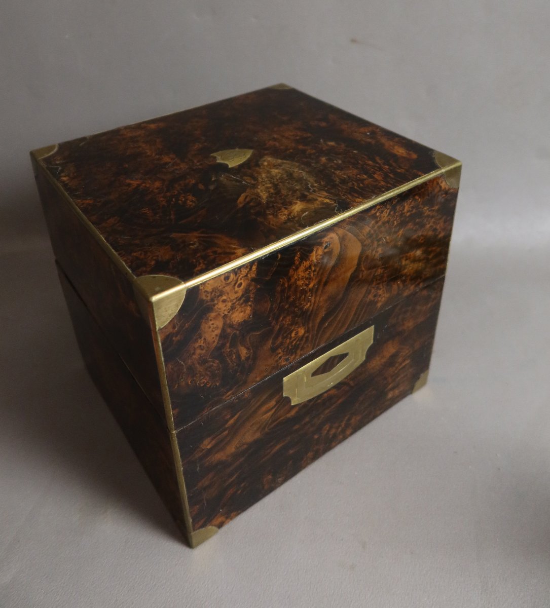 19th-century Liquor Cabinet-photo-3