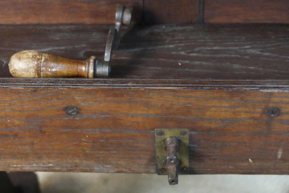 19th-century Oak Easel-photo-3