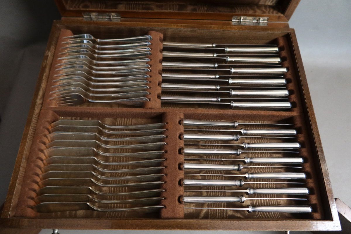 Silver-colored Metal Cutlery Set In A Gift Box-photo-2