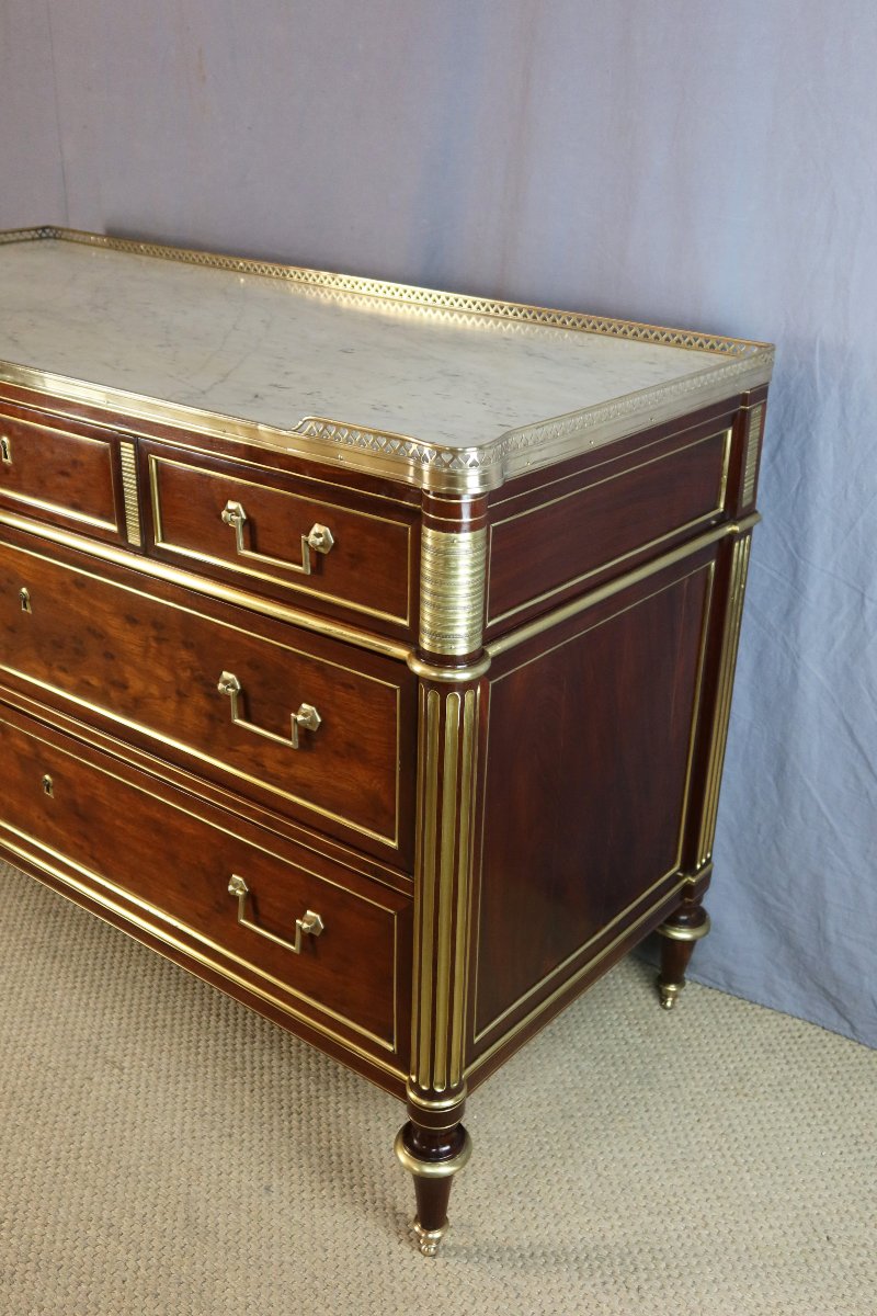 Commode Louis XVI en acajou fin du XVIIIème siècle-photo-2