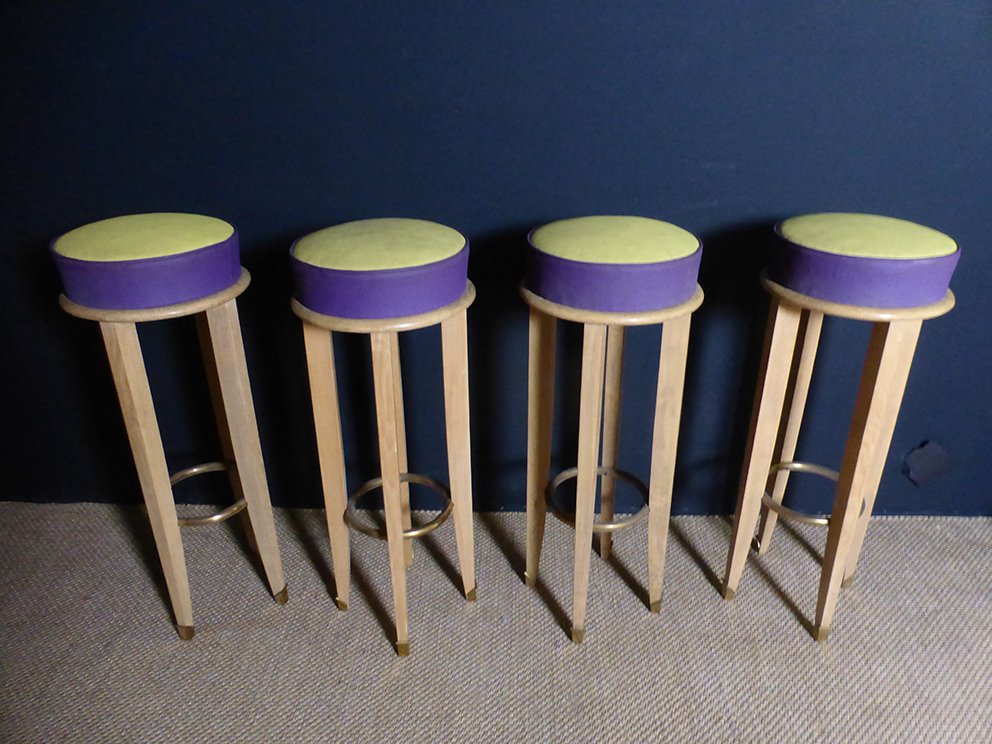 Suite Of Four Bar Stools-photo-3