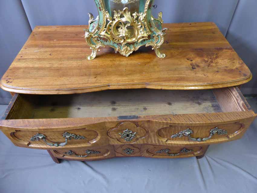 Crossbow Walnut Commode, XVIIIth Century-photo-4