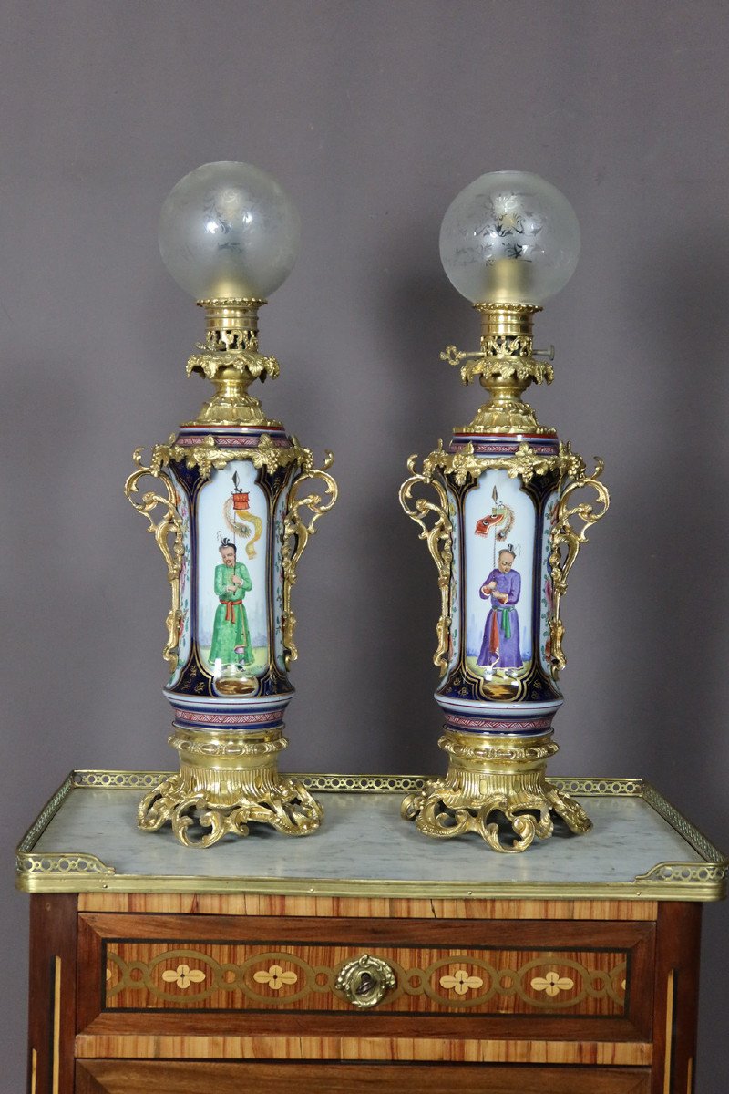 Pair Of Porcelain And Gilt Bronze Lamps XIX-photo-3