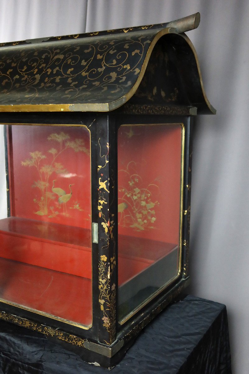 Showcase In Japanese Lacquer XIX-photo-4