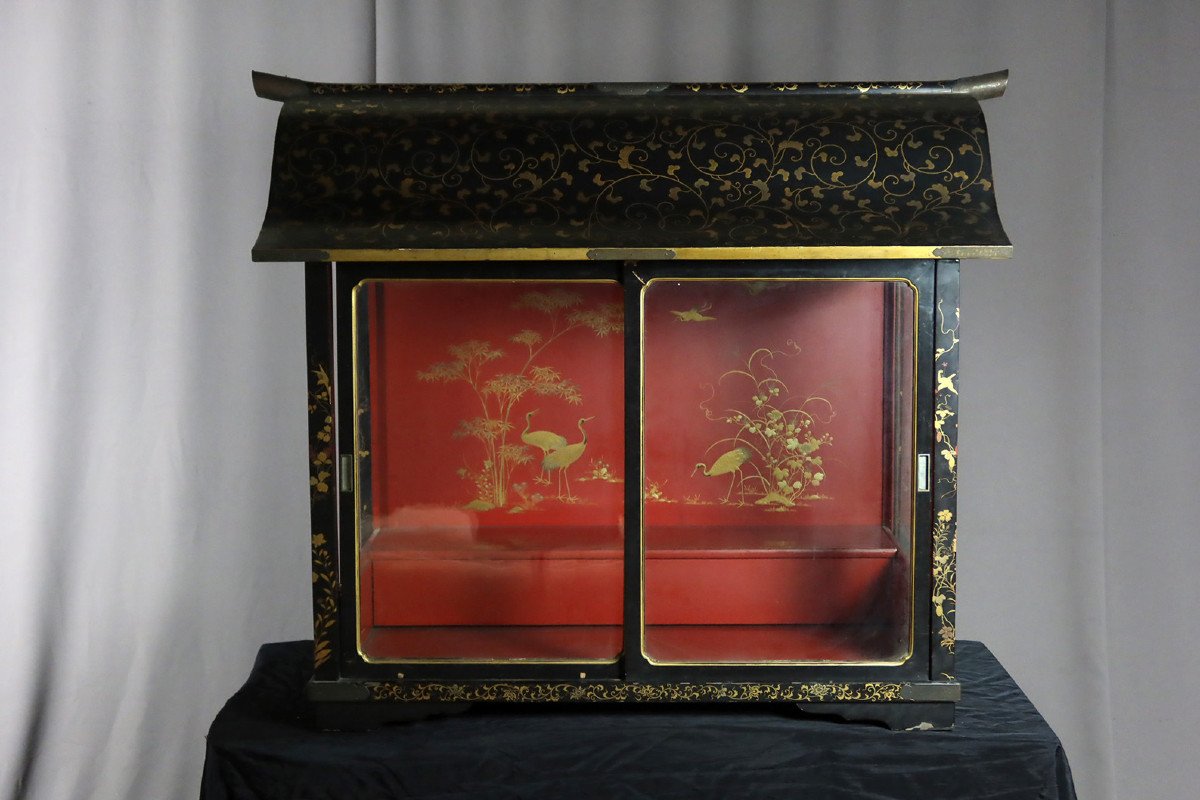 Showcase In Japanese Lacquer XIX-photo-5