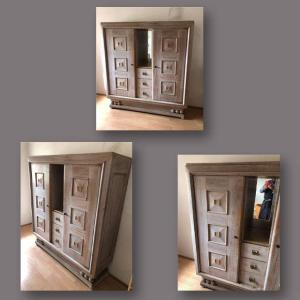 Armoire Vintage