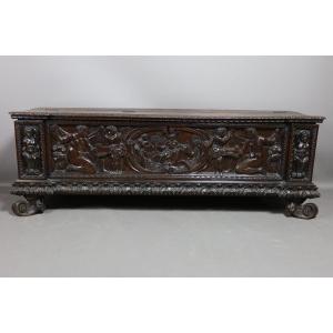 Cassone Chest In Walnut XIX