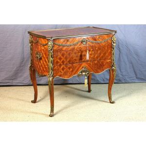 Commode à combinaison formant coiffeuse d'après un modèle de Jean-François Leleu 