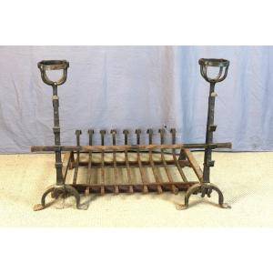 Grands landiers et grille de cheminée XIXème siècle