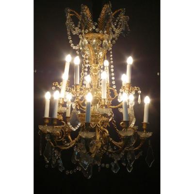 Chandelier With Pendants