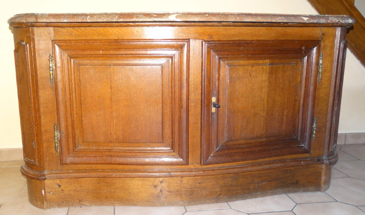 Buffet de chasse époque Régence portes galbées 