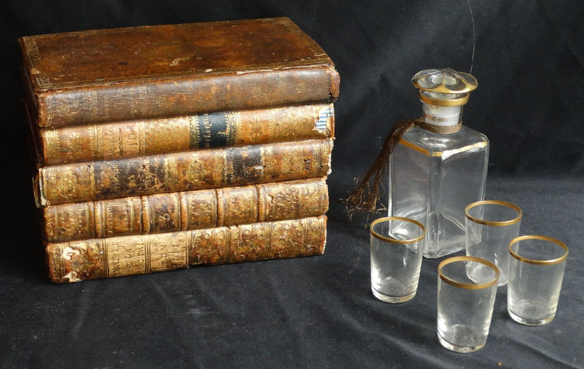 Napoleon 3 Liqueur Cellar In False Bound Books-photo-1