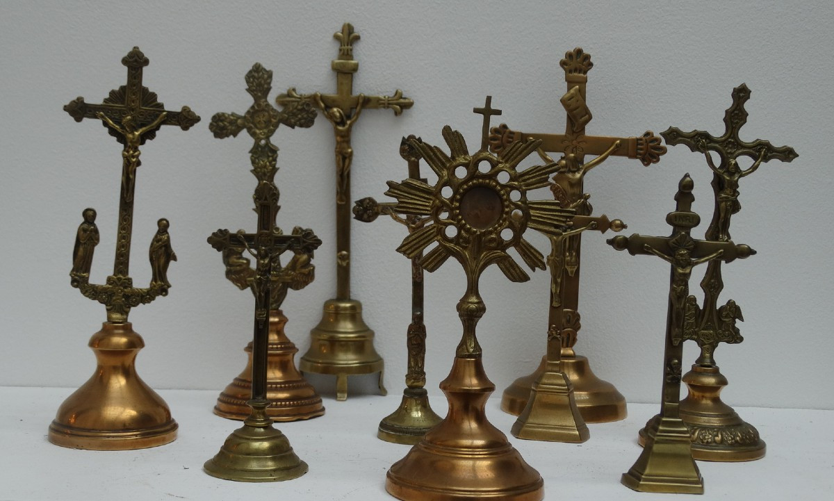 lot de crucifix bronze et laiton