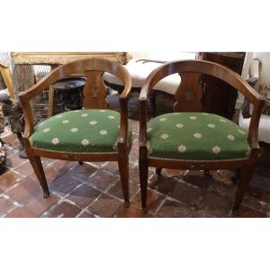 Paire de fauteuils de style Empire 