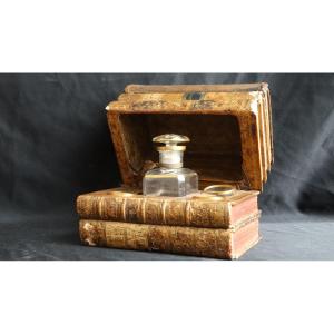 cave à liqueurs Napoléon 3 en faux livres reliés