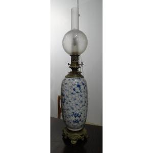 19th-century Chinese Porcelain Lamp