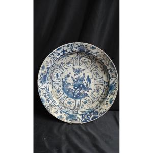 Earthenware Dish Decorated With Birds