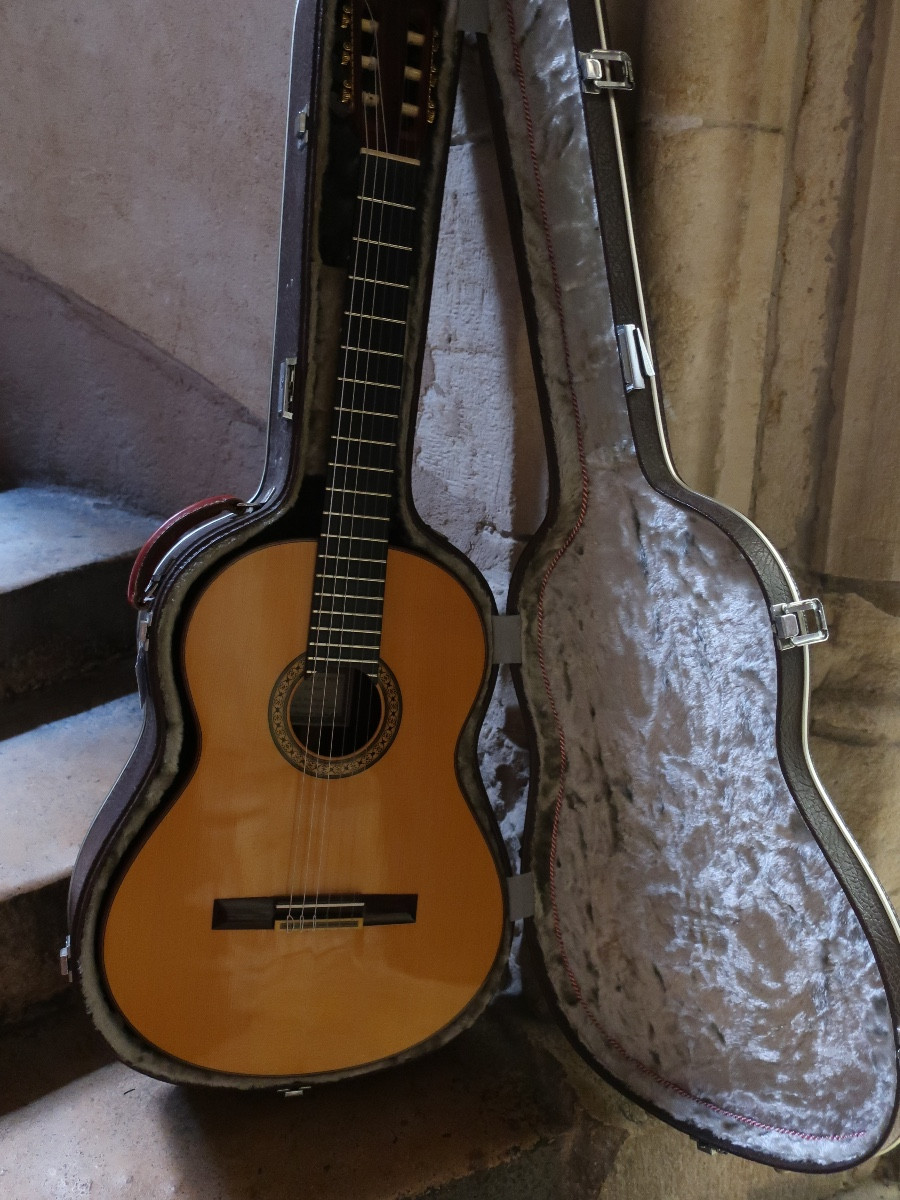Maurice Dupont Concert Classical Guitar - 1992 - With Hard Case. Musical Instrument.-photo-4