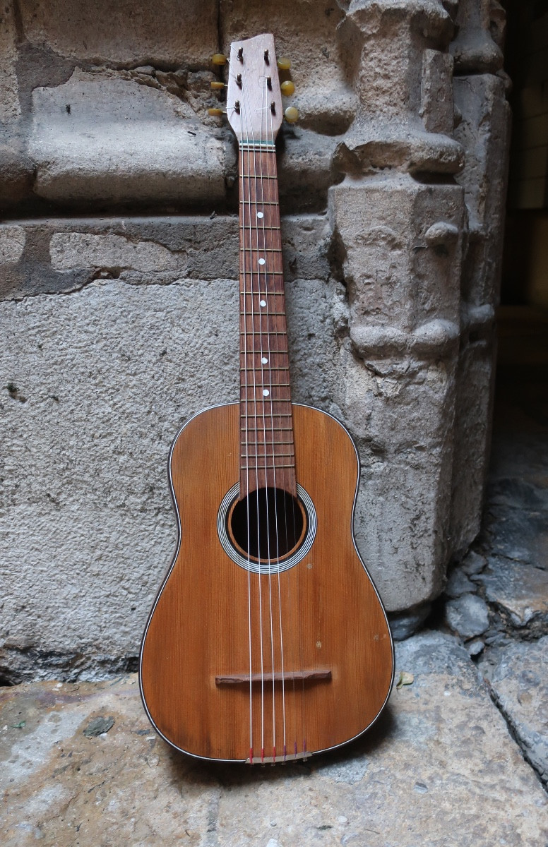 Guitare de voyage signée Di Mauro, 1960-Bon état de jeu-Instruments de musique-photo-2