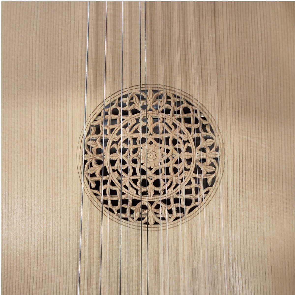 Pierre Abondance Lute, 8 Courses-photo-3