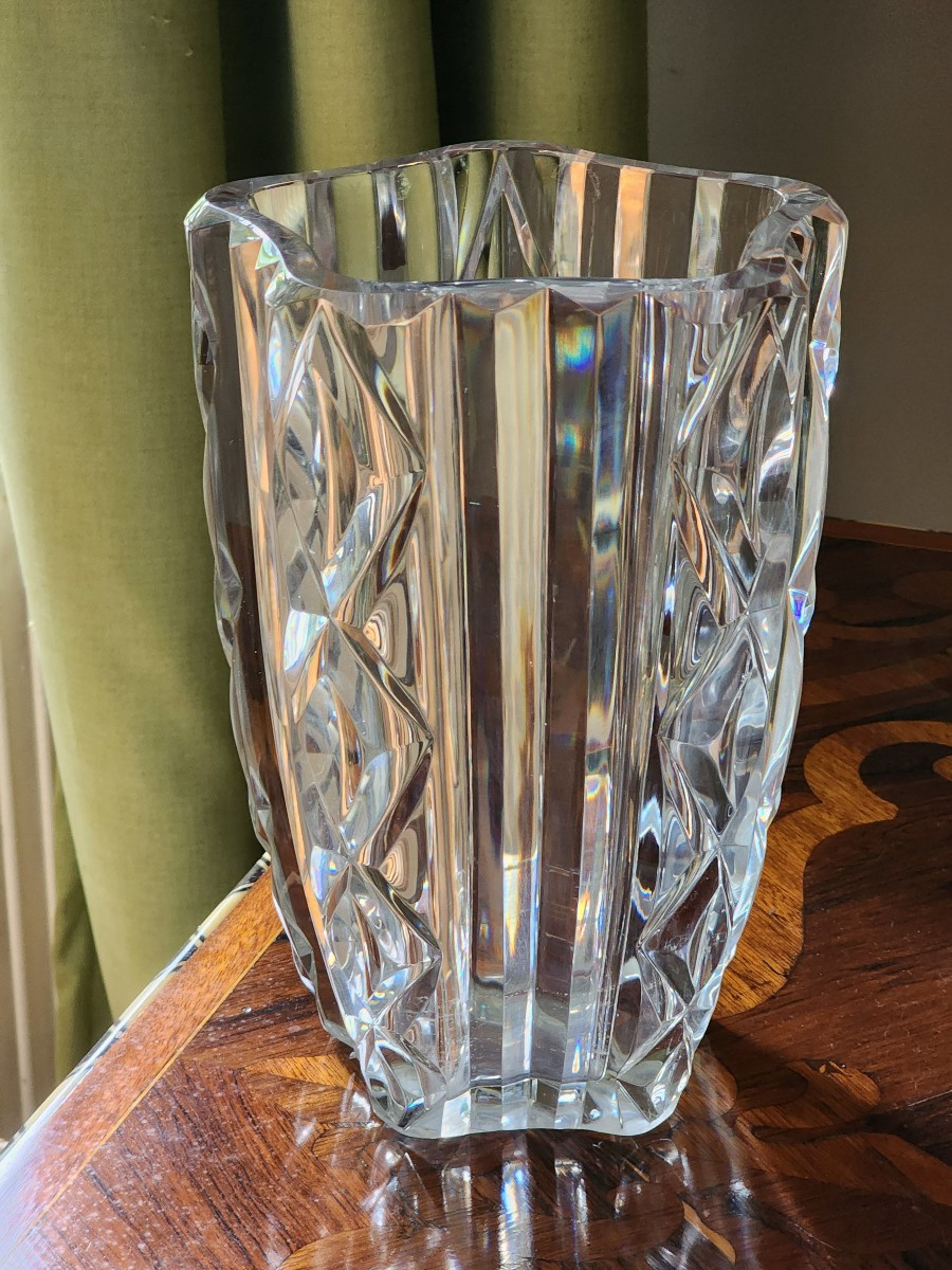 Baccarat vase cristal 8 kg 1951 art du verre le louvre Estampillé Baccarat 27 cm