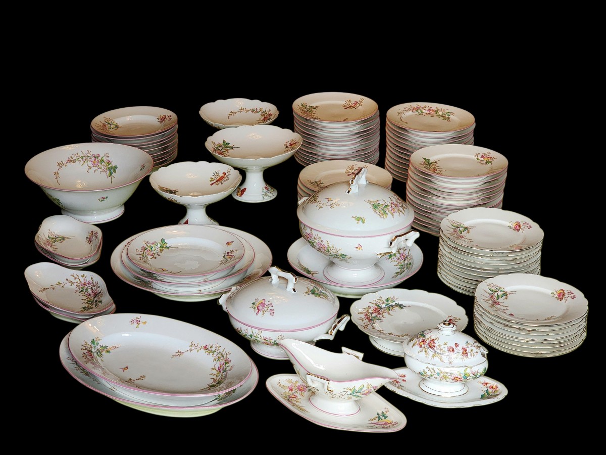 Porcelain Service Late 19th Napoleon III 89 Pieces Bird, Floral, Plant Decorations 