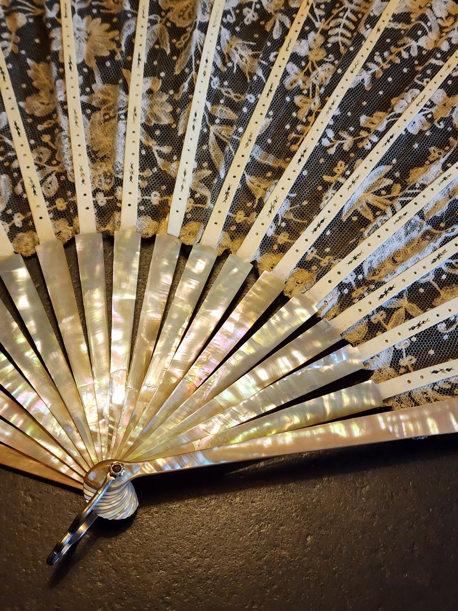 Fan Circa 1900, Embroidered Lace, 33 Cm, With Its Case-photo-3