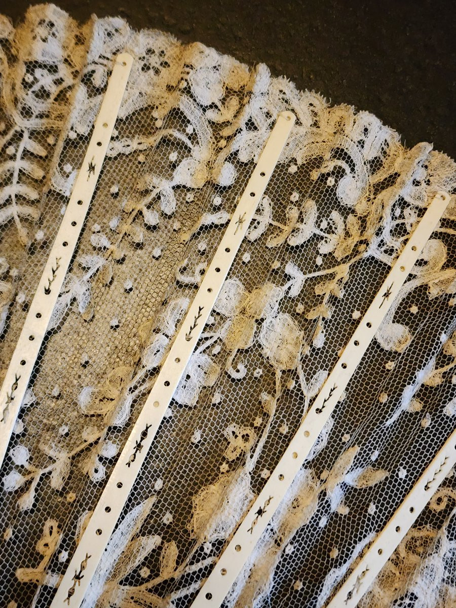 Fan Circa 1900, Embroidered Lace, 33 Cm, With Its Case-photo-7