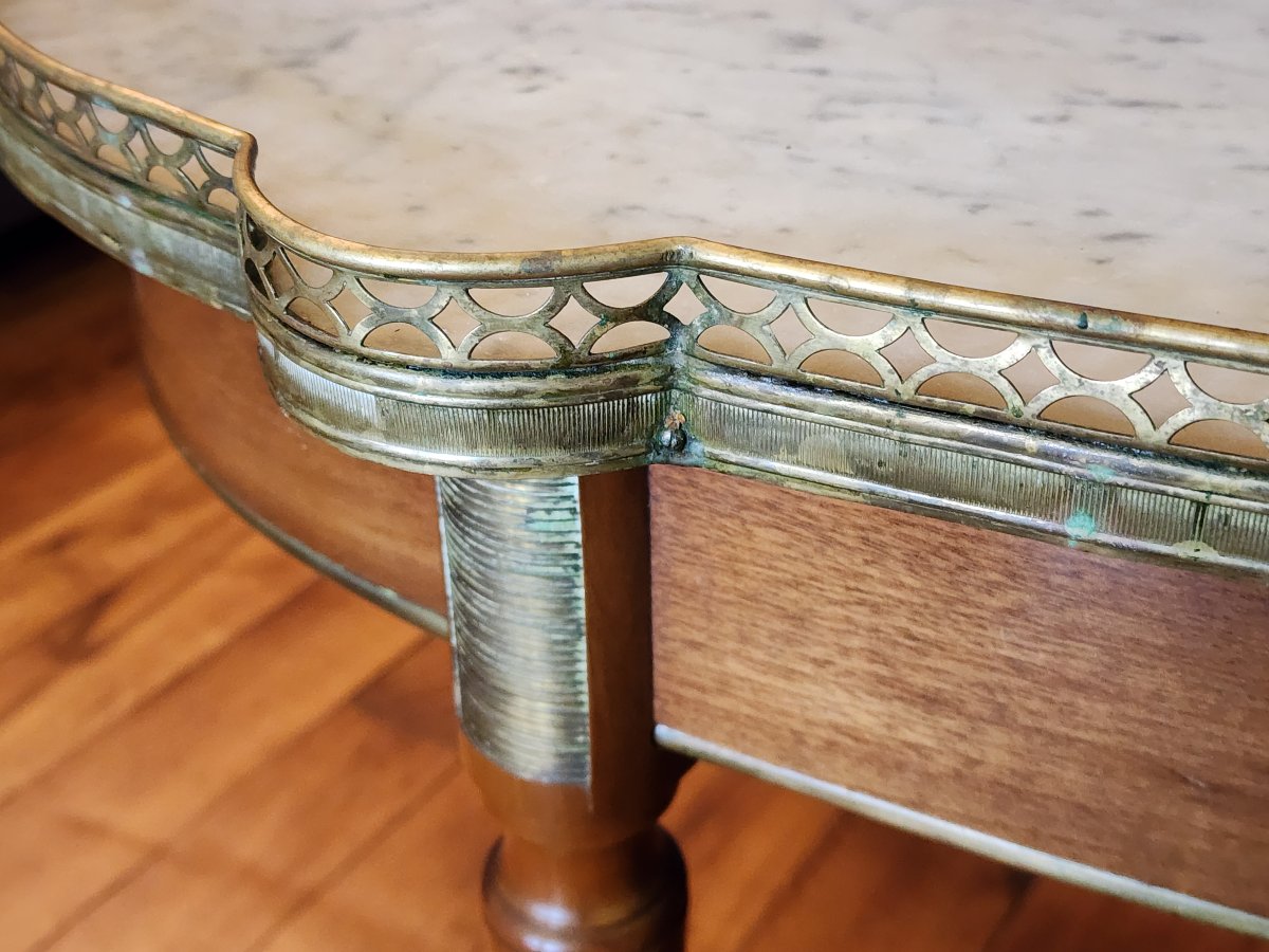 Large Louis XVI-style Mahogany Coffee Table With A Marble Top, Leather Pull Tabs, And Drawers -photo-4