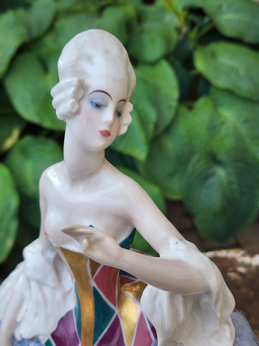 Umberto BRUNELLESCHI atelier L. H. R à OISSEL jeune italienne en costume en Porcelaine -photo-3