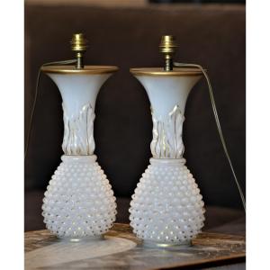 Baccarat  1850 Modele Ananas Paire De Vase Monte En Lampe En Opaline Blanche Et Dore 