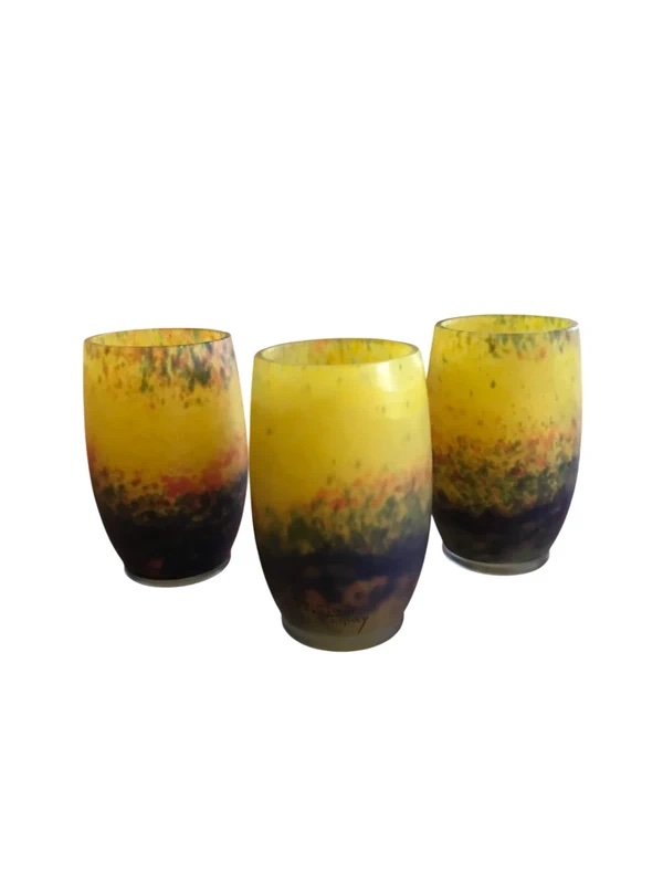 Ensemble de 3 gobelets  art déco – Verre marmoréen  nuagé – Signé André DELATTE NANCY