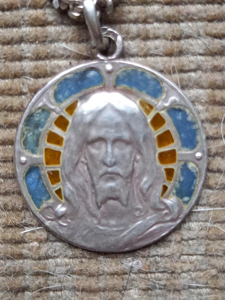 Christ Triumphant Medal, Enamels Plique à Jours On White Gold 