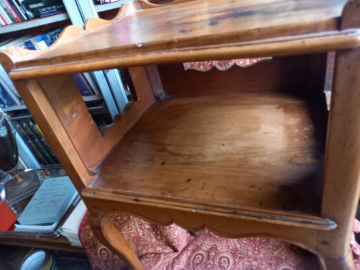 Mid-18th Century Bedside Table In Blond Walnut-photo-4