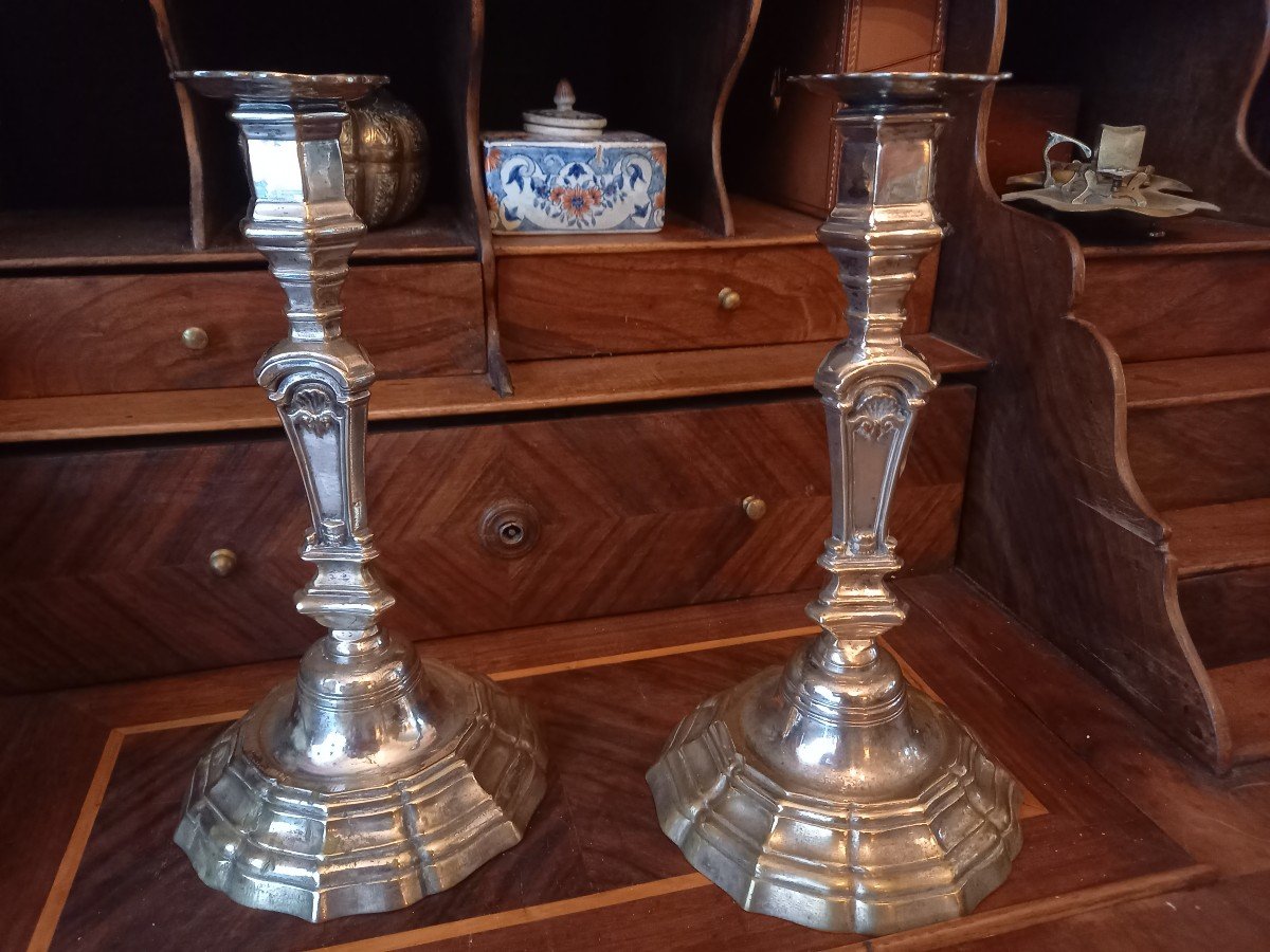 Paire De Bougeoirs Louis XIV  En Bronze Argenté 