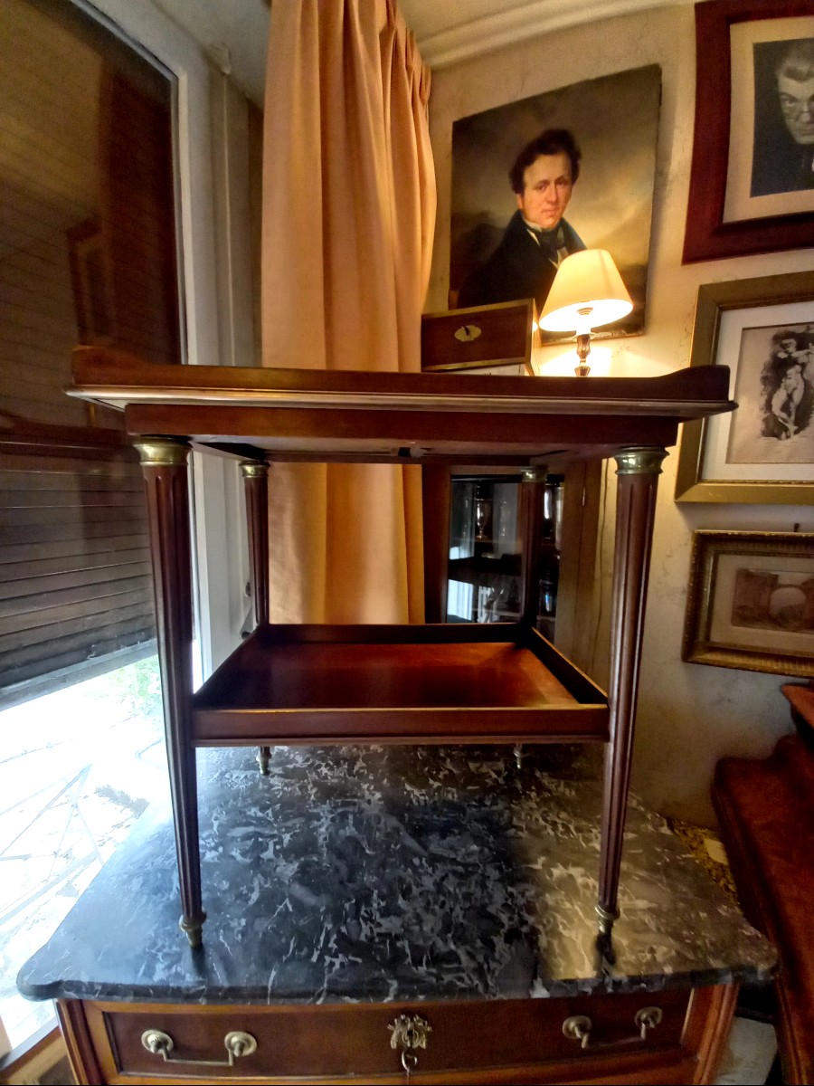 Late 19th Century Mahogany Flying Tea Table Or Serving Trolley 