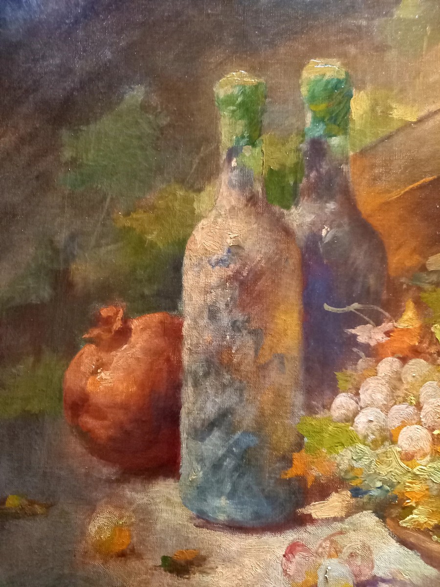 Nature morte vers 1900 : raisins dans un panier ,bassine à confiture et bouteilles -photo-3