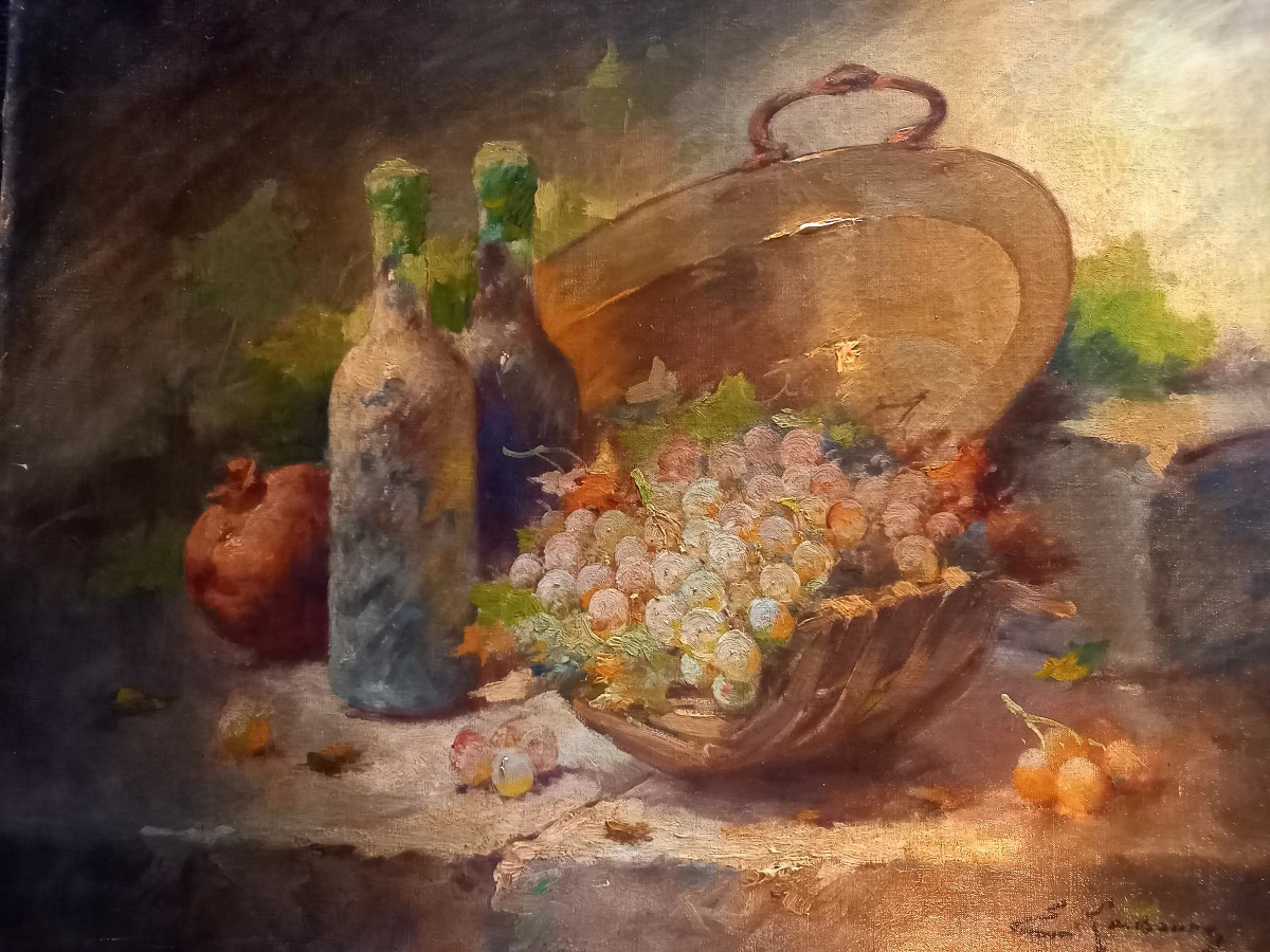 Nature morte vers 1900 : raisins dans un panier ,bassine à confiture et bouteilles -photo-2