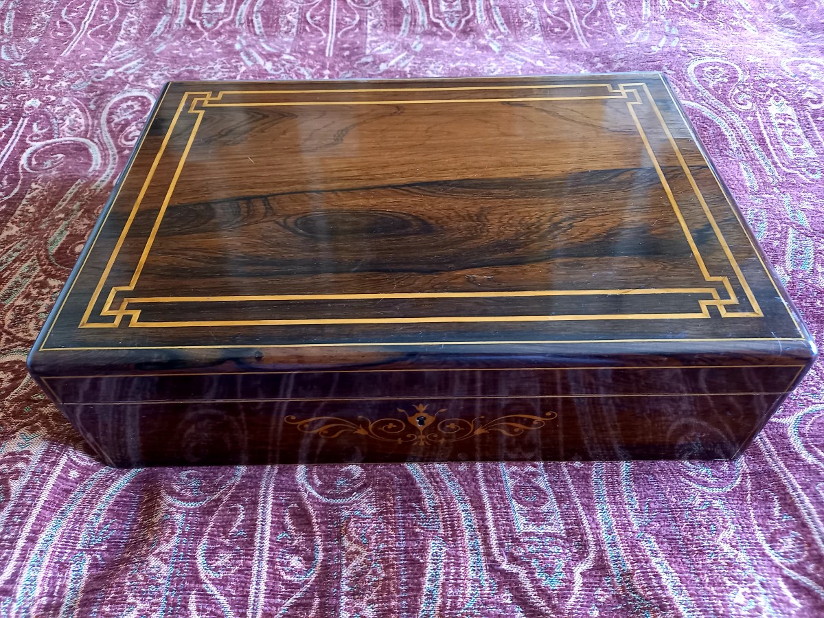 Charles X Box In Rosewood With Holly Trim -photo-2