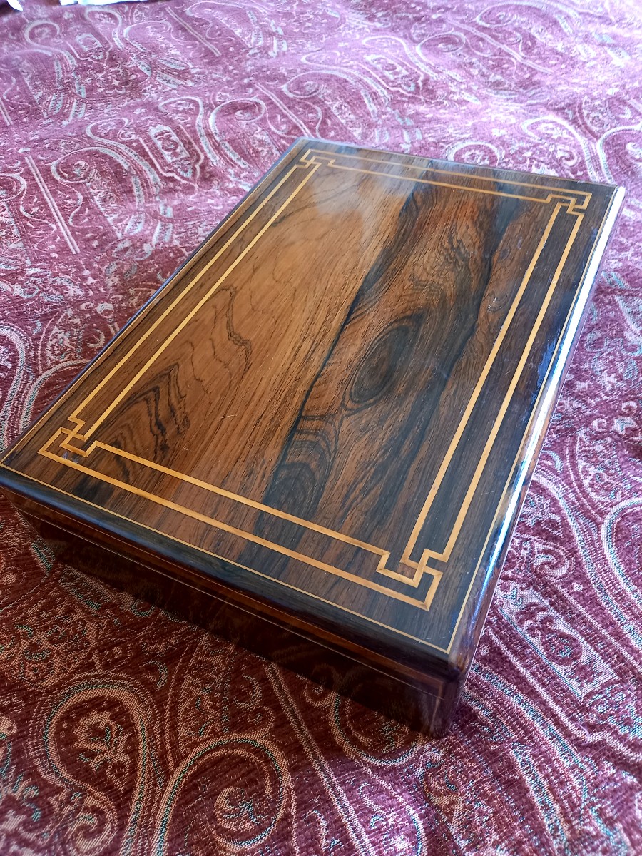 Charles X Box In Rosewood With Holly Trim -photo-3