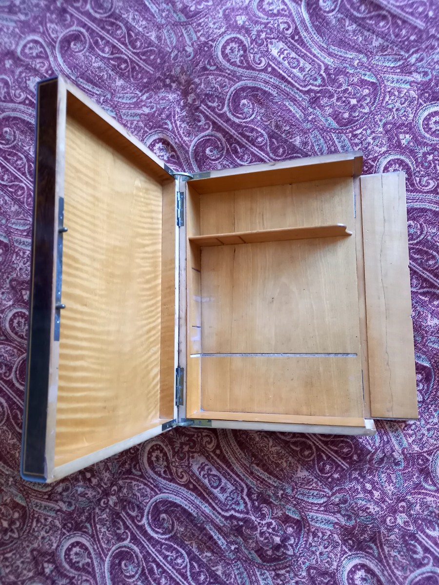 Charles X Box In Rosewood With Holly Trim -photo-2
