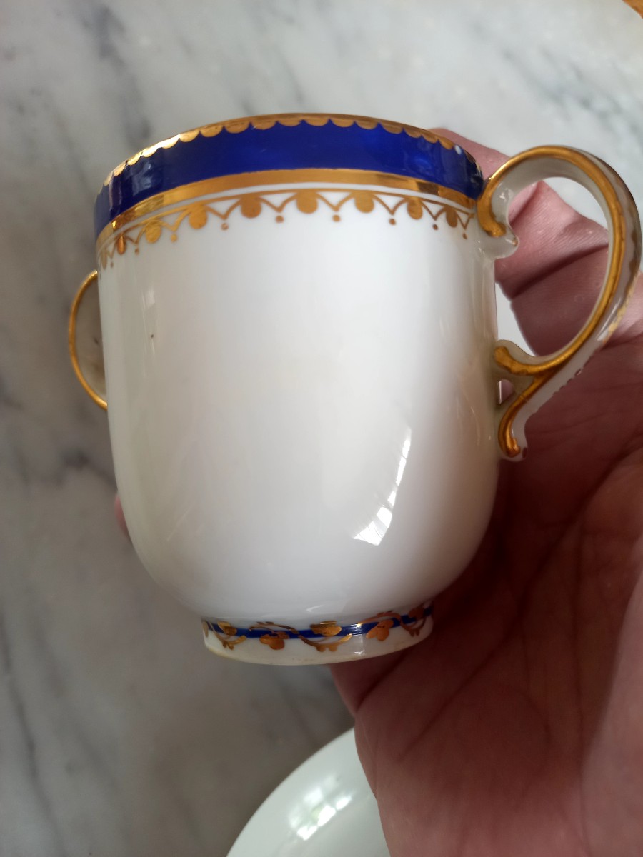 Tasse trembleuse , porcelaine de Derby-photo-1