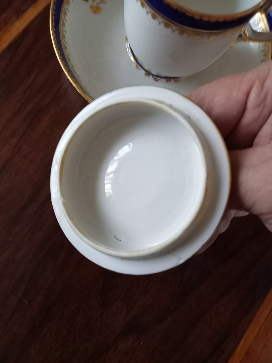 Tasse trembleuse , porcelaine de Derby-photo-5