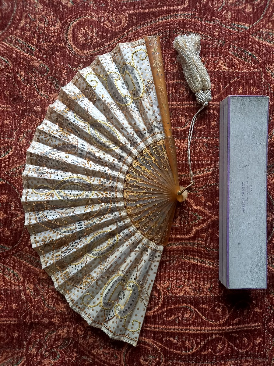 Circa 1900. Fan From The Casset Company In Lyon-photo-2