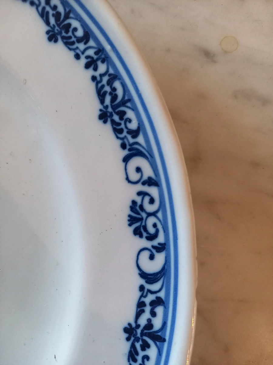 Moustiers XVIIIE. Paire d'assiettes decor de fleurs -photo-1