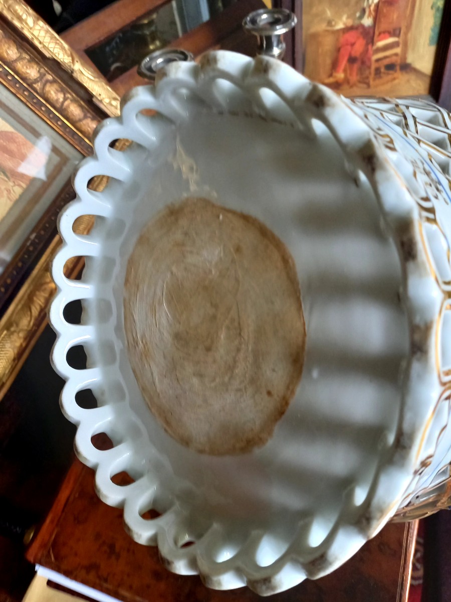 Circa 1830. Paris Porcelain Cup -photo-1